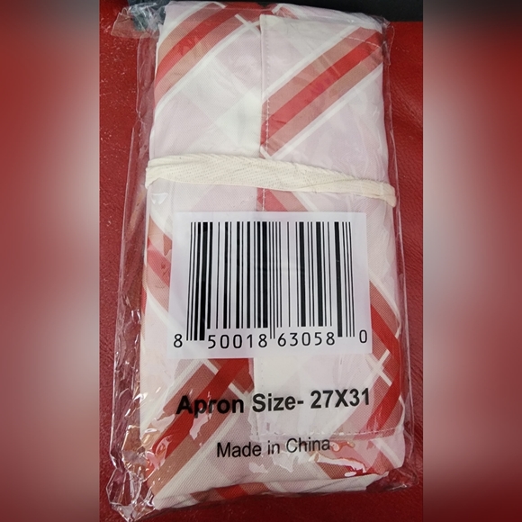 NEW Sewing Down South Cooking Apron in Perfectly Plaid BENIFITS CHARITY - Picture 2 of 4